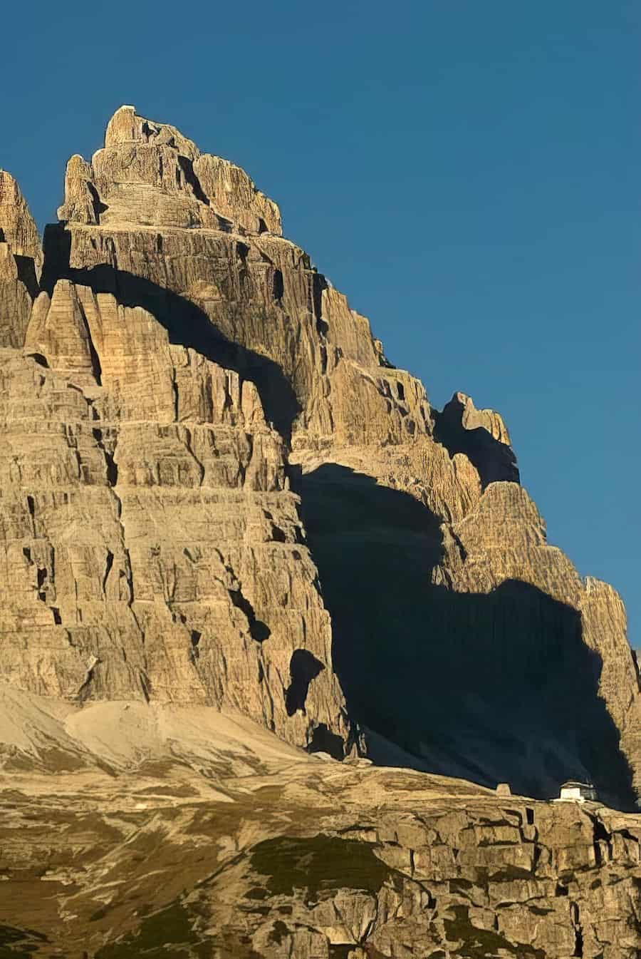 Informations générales - Refuge Auronzo Informations générales - Refuge Auronzo - Tre Cime di Lavaredo - Dolomiti - ©Alessandro Sogne